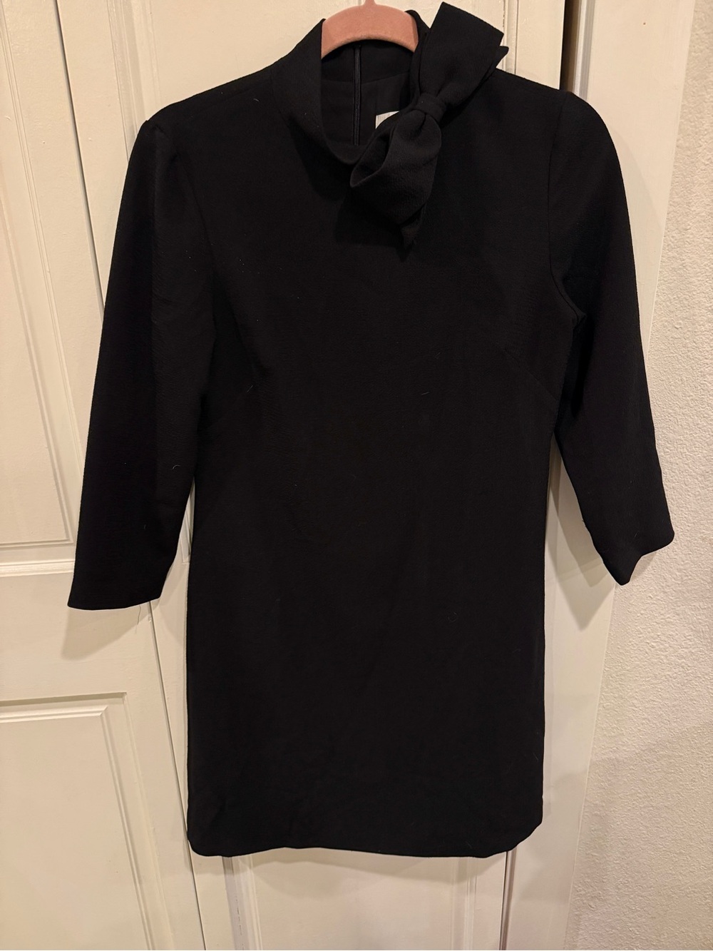 Eliza J Black Long Sleeve Bow-Neck Sheath Dress Size 4